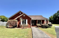 1662 Market Street, Dayton, TN 37321