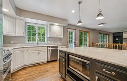 3315 Silverthorne Road NE, Cedar Rapids, IA 52402