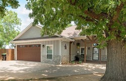 760 E Northside Drive, Pilot Point, TX 76258