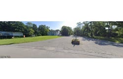 76 Main St, Andover Boro, NJ 07821-4516