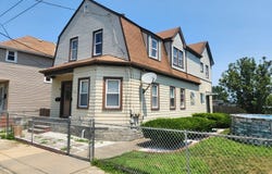 38 Beech St, New Bedford, MA 02740