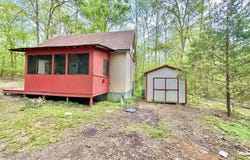 101 Peregrine Rise Drive, Big Sandy, TN 38221
