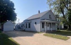 209 N 10th, Escanaba, MI 49829