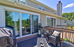 295 Pineview Drive NE, Warren, OH 44484