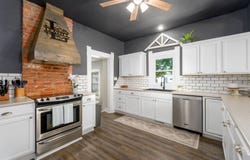 407 E Main St, Sterling, KS 67579-2140