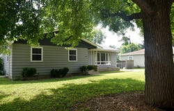 545 Court Rd, Onalaska, WI 54650