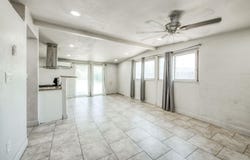 2326 E Hampton Way, Fresno, CA 93726