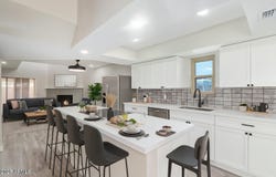 2107 W LANE Avenue, Phoenix, AZ 85021
