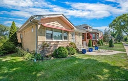 743 Newcastle Avenue, Westchester, IL 60154
