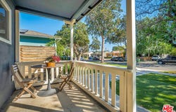 17527 Haynes St, Van Nuys, CA 91406