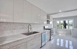17 Roslyn Drive, Oakhurst, NJ 07755