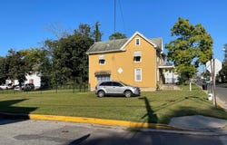 123 W BUCK STREET, PAULSBORO, NJ 08066