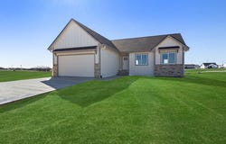 1620 Tiernan Trail, Stuart, IA 50250