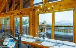 1713 Bear View Rd, Sevierville, TN 37876