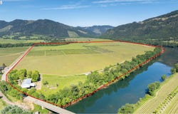 687 HUBBARD CREEK RD, Umpqua, OR 97486