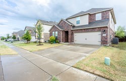 3235 Hunters Glen Drive, Aubrey, TX 76227