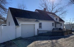 955 N Curry Pike, Bloomington, IN 47404-2504