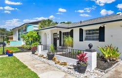 1913 POINSETTA LANE, MAITLAND, FL 32751