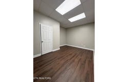 207 E Race St, Kingston, TN 37763