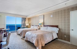18001 Collins Ave, Sunny Isles Beach, FL 33160