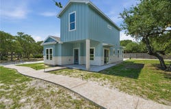 150 Lavaca Circle, Rockport, TX 78382