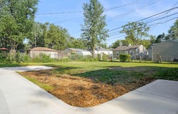 102 E Dallas Avenue, Madison Heights, MI 48071