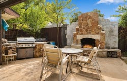1016 Meadows Drive, Corinth, TX 76208