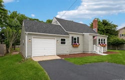 54 N Ocean Avenue, Center Moriches, NY 11934