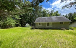 8127 RAINBOW DR E, St Germain, WI 54558