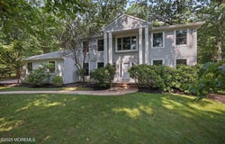 38 Pine Street, Lincroft, NJ 07738