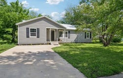 109 S Coo Y Yah Street, Pryor, OK 74361