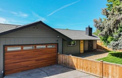2010 SW Reindeer Avenue, Redmond, OR 97756