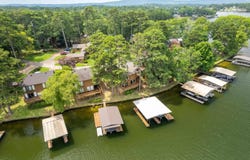 200 DISCOVERY BAY Lane, Hot Springs, AR 71913