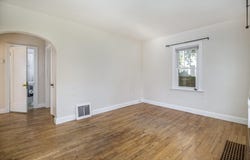 924 Royce Avenue, Kalamazoo, MI 49001