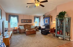 411 Coast Line Way, Valrico, FL 33594