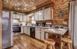 3933 Glenview Way, Sevierville, TN 37862