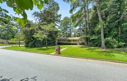 124 Hickory, Peachtree City, GA 30269