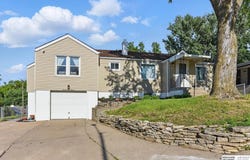 2311 N 71st Street, Omaha, NE 68104