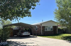 1123 BINKLEY Avenue, Dumas, TX 79029-5036