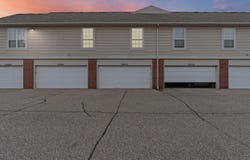 29822 Heritage Parkway, Warren, MI 48092