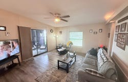 42 Royal Drive, Eustis, FL 32726