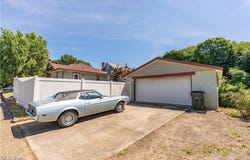 204 5th Street NE, North Canton, OH 44720