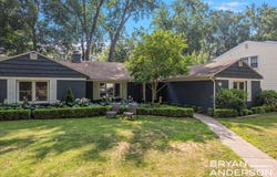 1414 Rosalind Road SE, East Grand Rapids, MI 49506