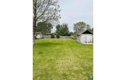810 E Hermosa Dr, Sioux Falls, SD 57104