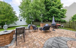 211 SPRUCE TRAIL, WOOLWICH TWP, NJ 08085