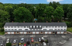 2005 Presidential Parkway unit: 81, Twinsburg, OH 44087