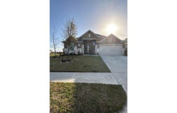 2905 Lago Costa DR, La Marque, TX 77568