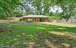 711 Winchester Circle, Macon, GA 31210