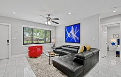 28 NE 26th St, Wilton Manors, FL 33305