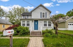 19 Spring St, Ogdensburg Boro, NJ 07439-1207